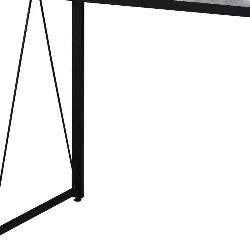 35 pupitres de style ancien, blancs et noirs