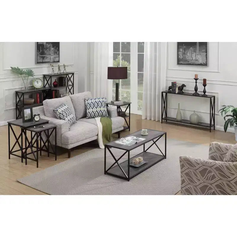 Tables d'appoint gigognes Belmont avec cadre en X en métal thermolaqué, surfaces aspect bois, design polyvalent et peu encombrant