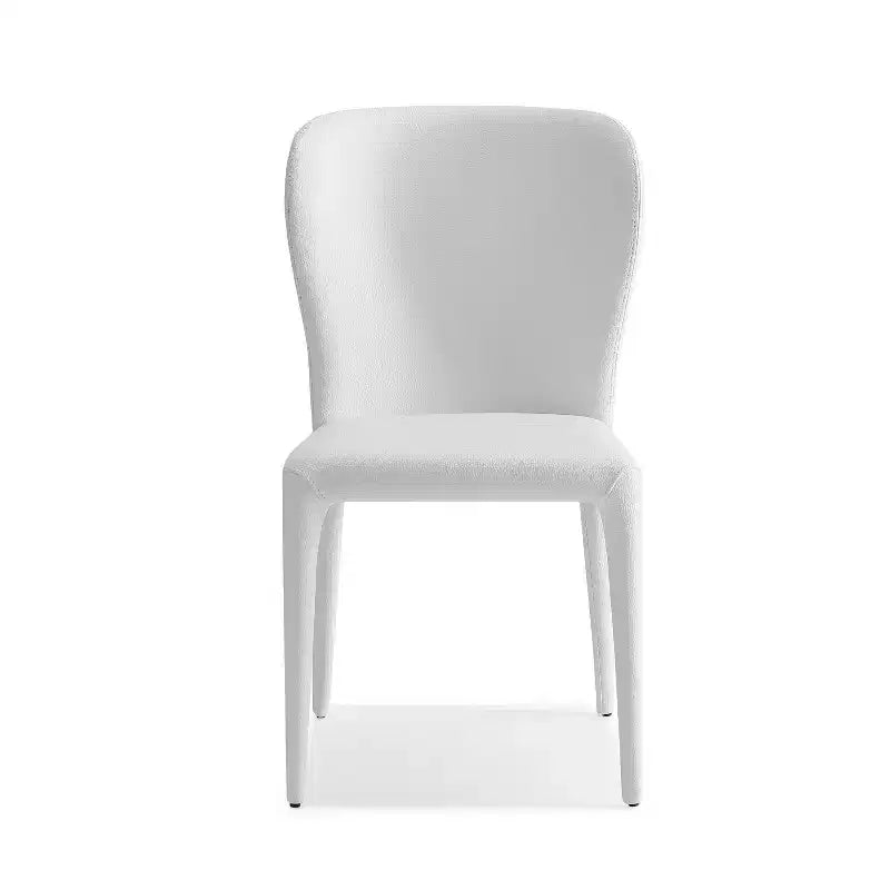 Chaise de salle à manger noire en similicuir de 33 po, idéale comme chaise d'appoint moderne et confortable pour les réunions de famille.