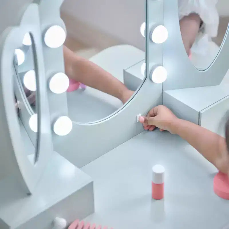 Coiffeuse en bois Heart Glow avec miroir et tabouret LED