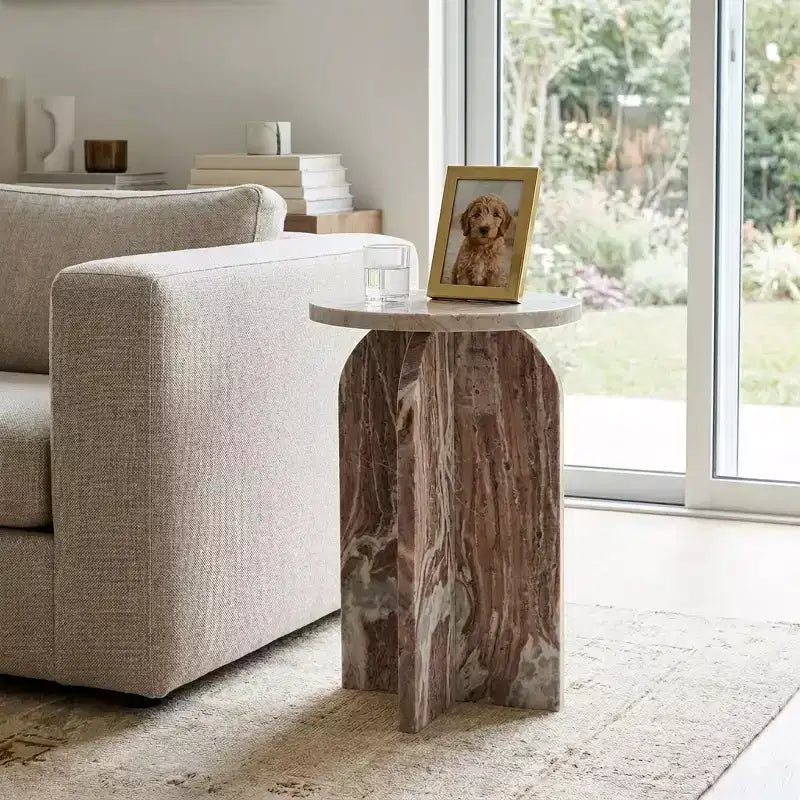 Table d'appoint, table de chevet ou table de nuit en marbre avec plateau rond en agate, idéale pour les grands ou petits espaces